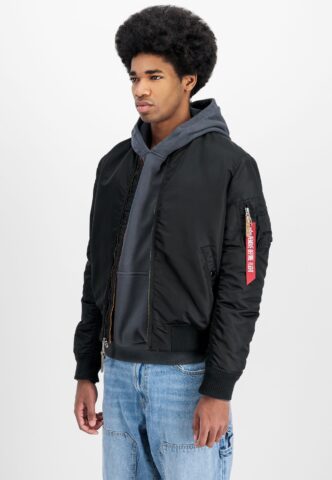 Alpha Industries – MA 1 VF 59 Black – Jacke – Schwarz – M – Außenmaterial: 100% Nylon; Innenfutter: 100% Polyester