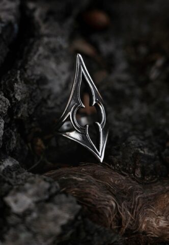 Lively Ghosts – Twisted Fate Silver – Ring – Grau – Size 6 – Rostfreier Stahl