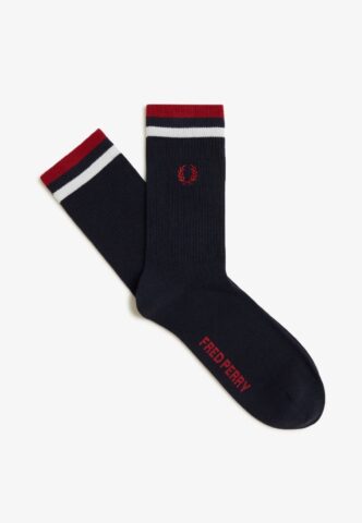 Fred Perry – Tipped Sports Navy/Snow White/Burnt Red – Socken – gid://shopify/Metaobject/122014793965 – S/M – 78% Baumwolle, 20% Polyamid, 2% Elastan