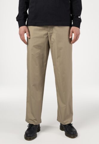Carhartt WIP – Calder Iroko – Hose – Weinrot – W32 – 65% Polyester, 35% Baumwolle