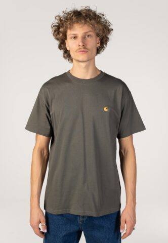 Carhartt WIP – Chase Shungite/Gold – T-Shirt – Grün – XL – 100% Baumwolle