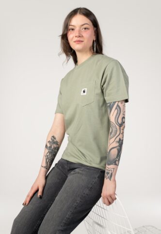 Carhartt WIP – W‘ Pocket Shady Green – T-Shirt – Grün – M – 100% Bio-Baumwolle