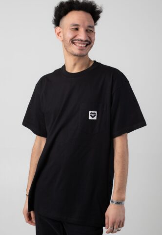 Carhartt WIP – Pocket Heart Black/Black – T-Shirt – Schwarz – S – 100% Bio-Baumwolle
