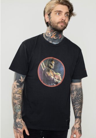 DC x The Mandalorian – Mando And The Child Hss Black Pigment Dye – T-Shirt – Grau – L – 100% Baumwolle