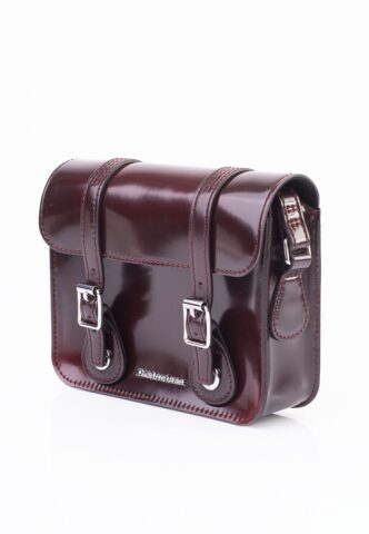 Dr. Martens – 7“ Satchel Cherry Red Oxford Rub Off – Tasche – Weinrot – Onesize – gid://shopify/Metaobject/122746863853