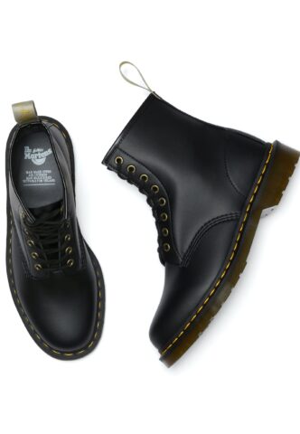 Dr. Martens – Vegan 1460 Black Felix Rub Off – Schuhe – Schwarz – EU 41 – Synthetic/Textile/Gummi