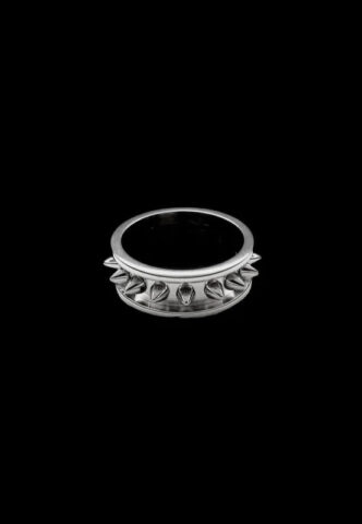 Fainz – Spike Silver – Ring – gid://shopify/Metaobject/123897774317 – 21 mm – Rostfreier Stahl