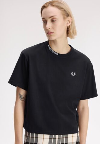 Fred Perry – Embroidered Black – T-Shirt – Schwarz – Small – 100% Baumwolle
