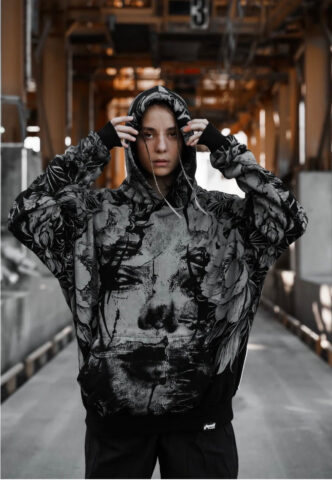 Stay Cold Apparel – Heart Like Winter Allover Oversized – Hoodie – Schwarz – XL – 100% Baumwolle