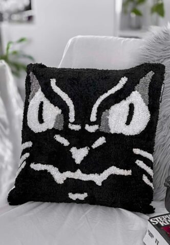Killstar – Hiss Tufted – Kissen – Schwarz – Onesize – 63% Polyester, 34% Baumwolle, 3% Elastan