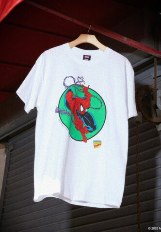 HUF x Spider-Man x Spiderman – Three Hundred White – T-Shirt – Weiß – M – 100% Baumwolle