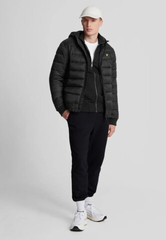Lyle & Scott – Wadded Jet Black – Jacke – Schwarz – XL – Außenmaterial: 100% Nylon; Futter: 100% Nylon; Wattierung: 100% Polyester