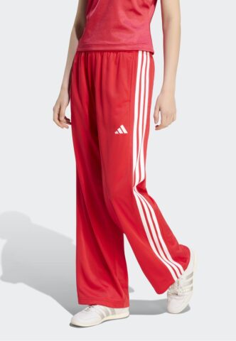 Adidas – W Dayready Wide Leg Pure Ruby – Jogginghose – Rot – M – gid://shopify/Metaobject/68981162221