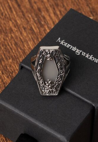 Lively Ghosts – Mourning Widow – Ring – Grau – Size 6 – Rostfreier Stahl