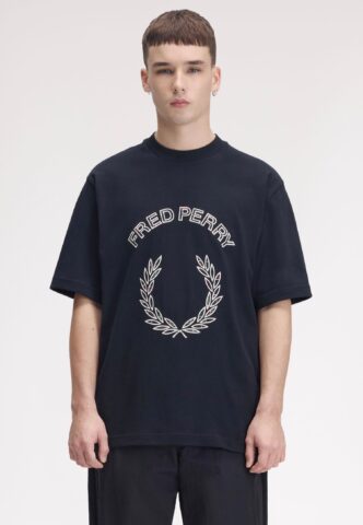 Fred Perry – Tartan Applique Navy – T-Shirt – gid://shopify/Metaobject/122014793965 – M – 100% Baumwolle