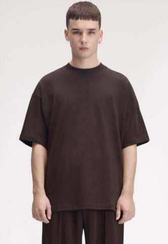 Fred Perry – Oversized Rich Brown – T-Shirt – Braun – M – 100% Baumwolle