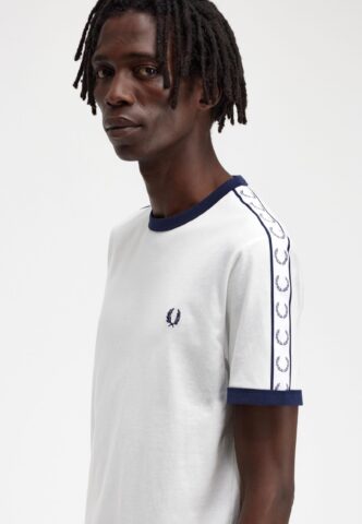 Fred Perry – Taped Ringer Snow White – T-Shirt – Weiß – M – 100% Baumwolle