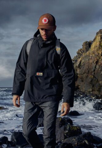 Fjällräven – Vardag Hydratic Black – Jacke – Schwarz – L – gid://shopify/Metaobject/170203119853