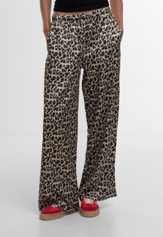Urban Classics – Ladies Leo Resort Leo – Hose – Braun – M – gid://shopify/Metaobject/72785363181