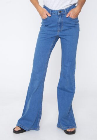 Urban Classics – Ladies Organic High Waist Flared Denim Clearblue Washed – Jeans – Blau – W26 – 98% Baumwolle, 2% Elastan
