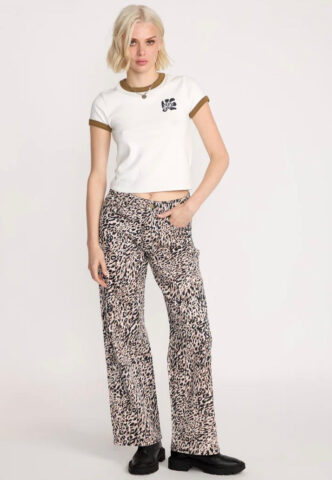 Volcom – Stoned BF Lowrise Animal Print – Hose – Braun – W26 – 98% Baumwolle, 2% Elastan